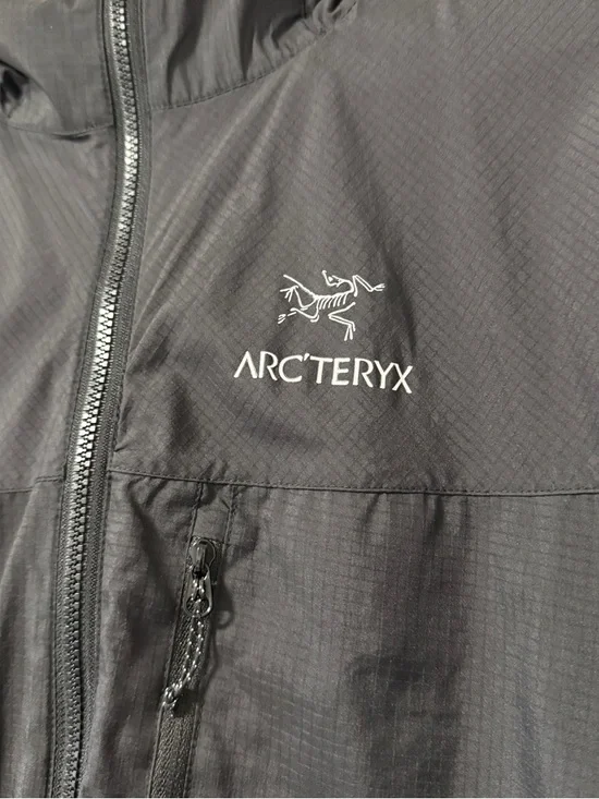Arc'teryx Squamish Hoody Black L Lightweight Windbreaker Water Repellent Shell - Picture 4 of 8